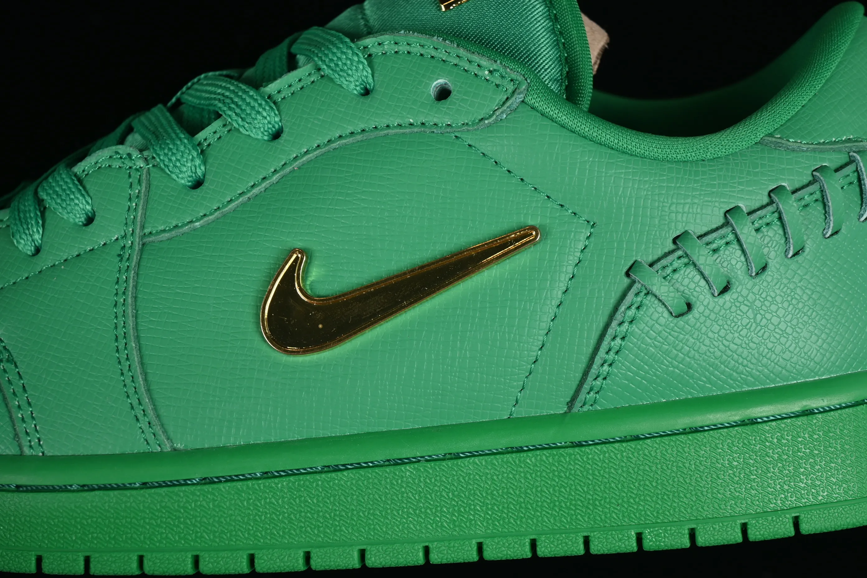 All categories Air Jordan Jordan series basketball shoes Air Jordan 1 Low Air Jordan 1 Low "Method of Make" AJ1 Joe 1 green and gold low-top cultural and leisure sports sneakers FN5032-300